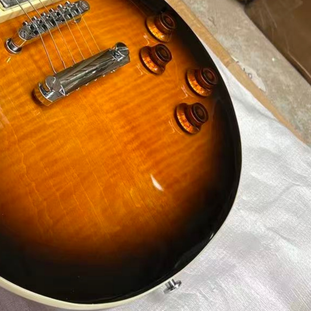 Gradient Brown Electric Guitar - огляд і ціна Wrap Ring Gold